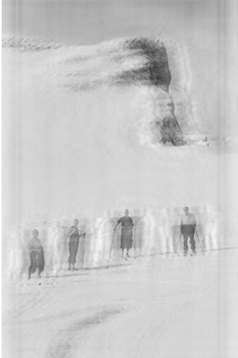 Ornella Fieres Inverse Fourier 16, 2019, 126 x 84 cm, C-Print, framed, unique